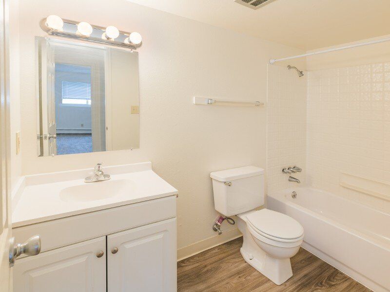 Bathroom | Parkwood Place in Greenly, CO