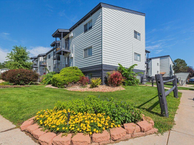 Exterior | Parkwood Place in Greenly, CO