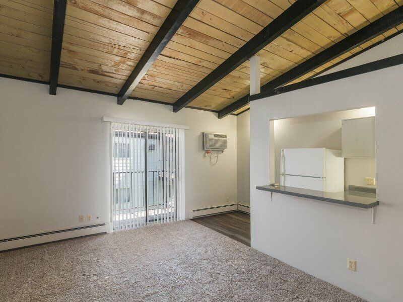 Apartment Interior | Parkwood Place in Greenly, CO