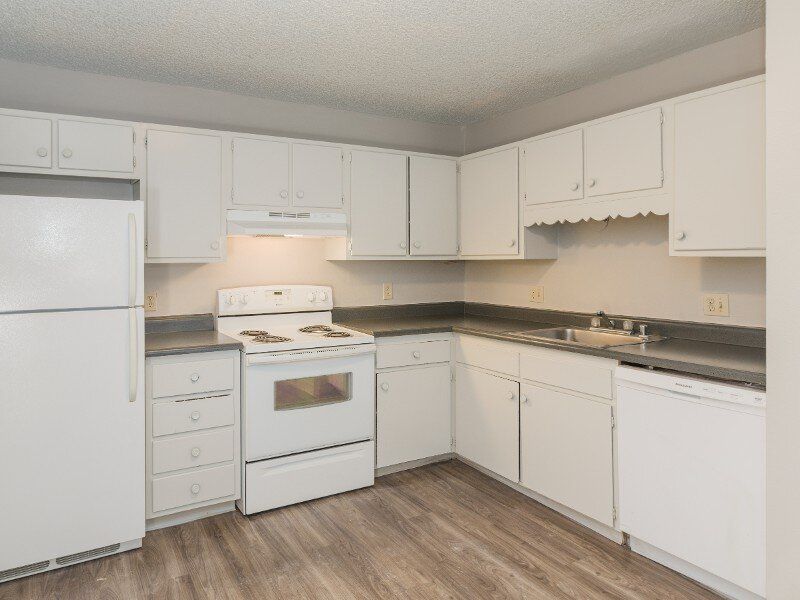 Spacious Kitchens | Parkwood Place in Greenly, CO