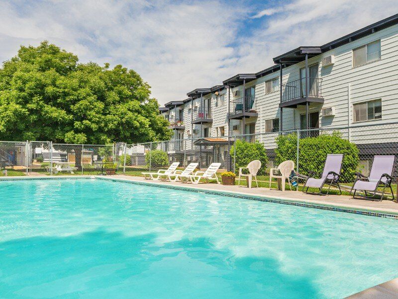 Pool | Parkwood Place in Greenly, CO