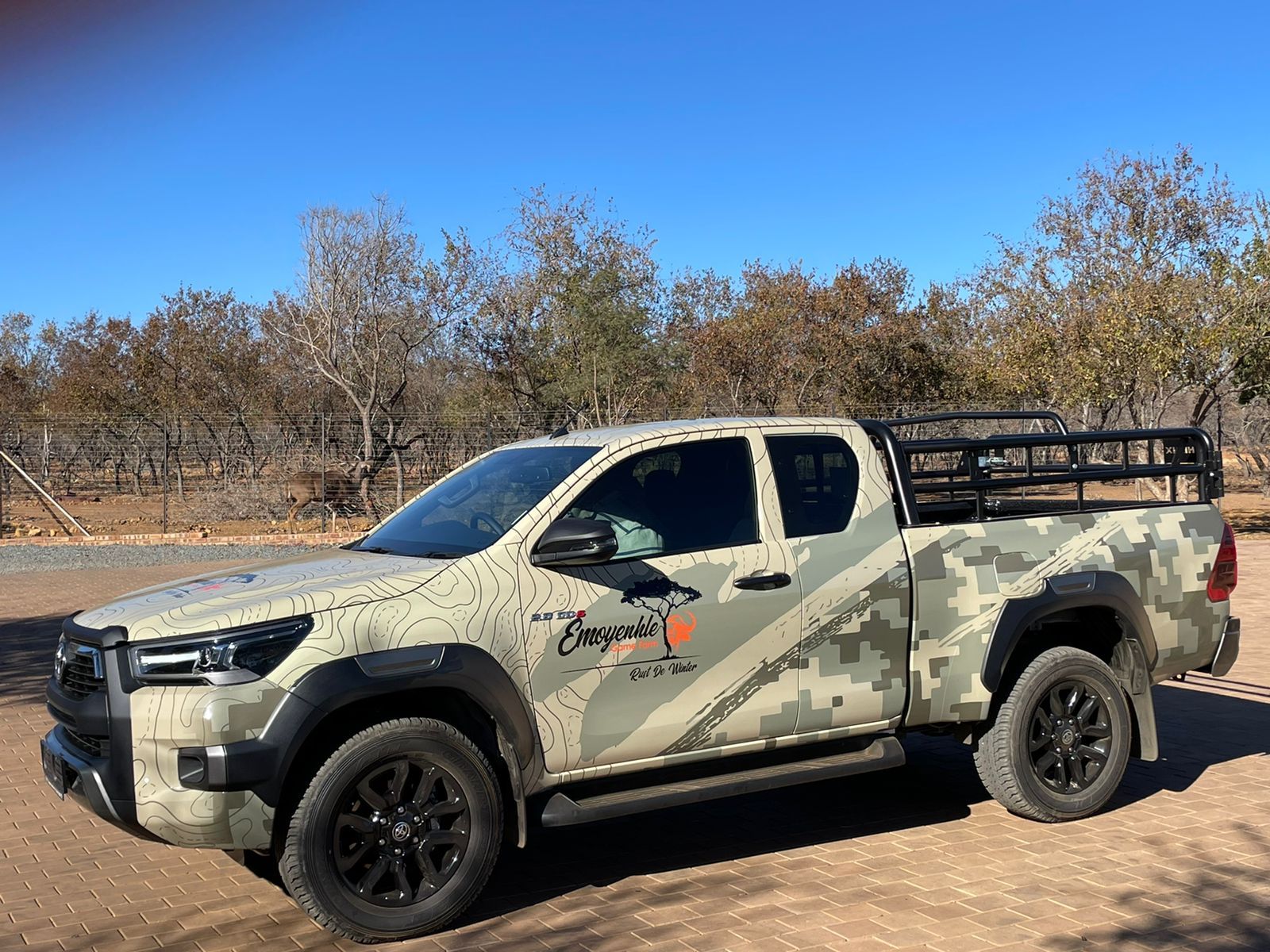 Rust de Winter Safaris_support vehicle