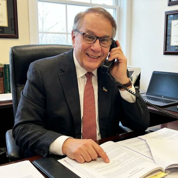 Contact Michael Hanuszczak, Esq. Family Law Attorney for a Free Consultation