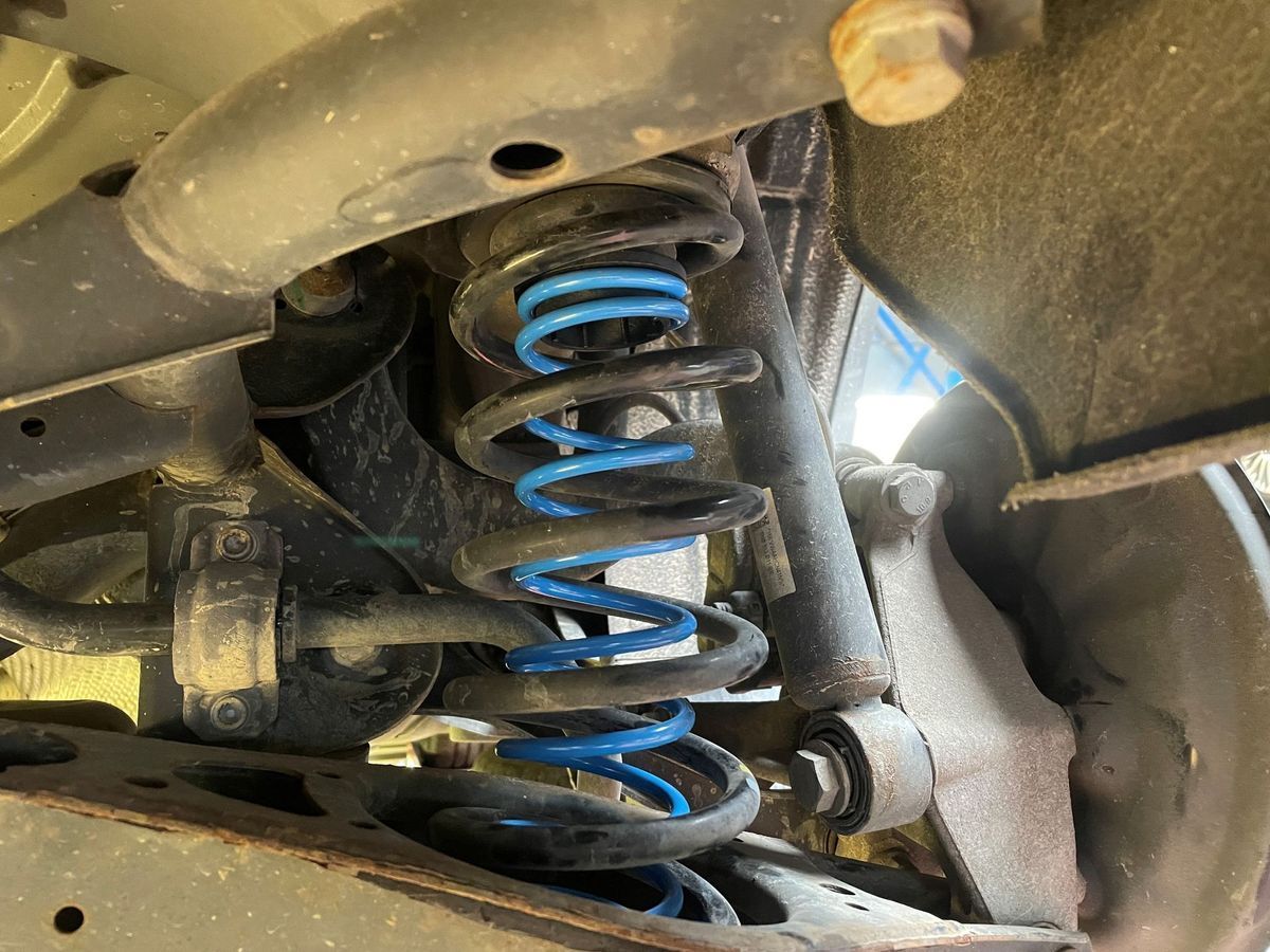 Audi Q3 Helper Springs