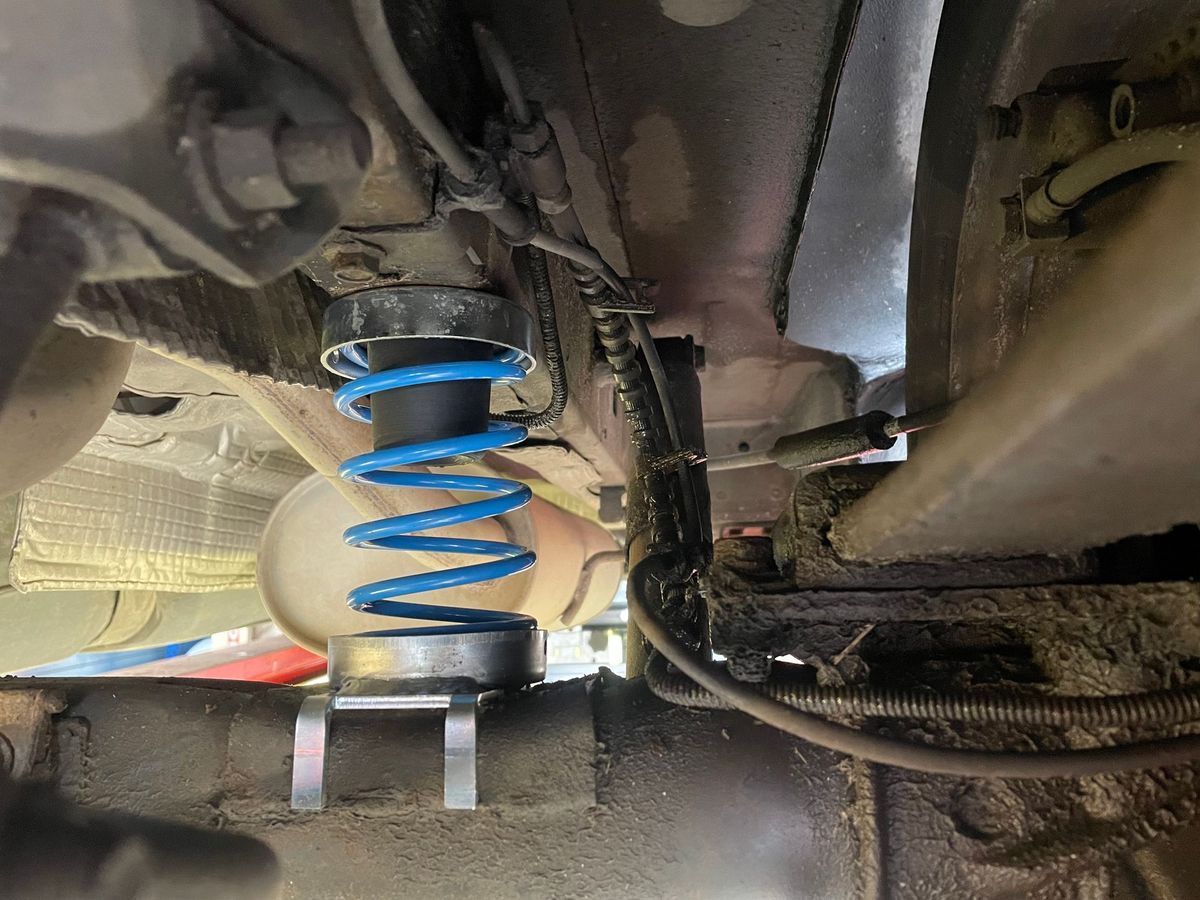 Rear helper springs Chevrolet
