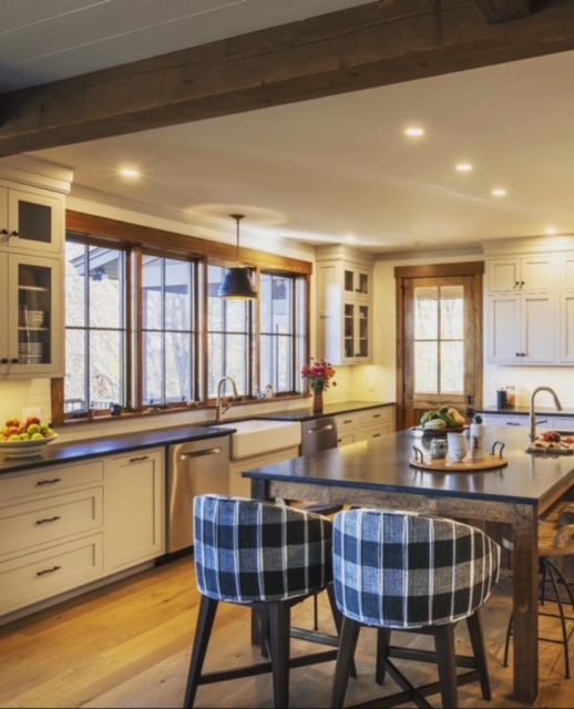 Take A Peek, interior photo 176