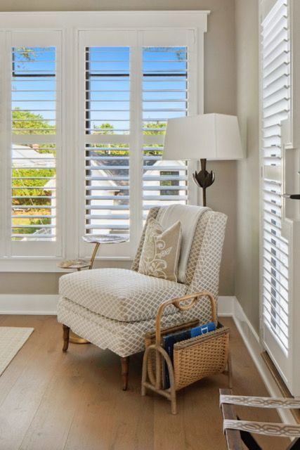 Take A Peek, interior photo 186