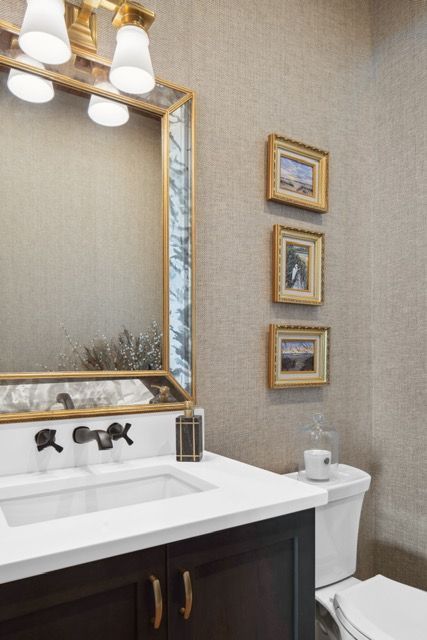 Take A Peek, interior photo 187