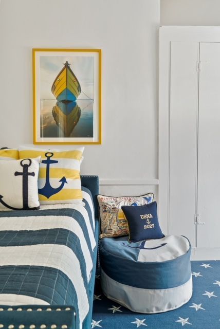 Take A Peek, interior photo 195