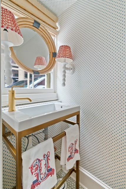 Take A Peek, interior photo 198