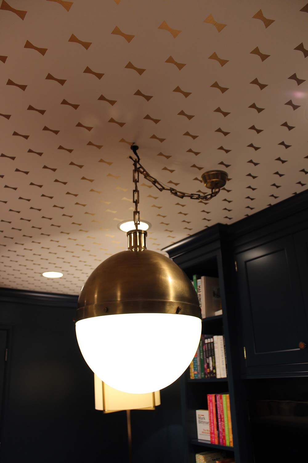 Take A Peek, interior photo 141