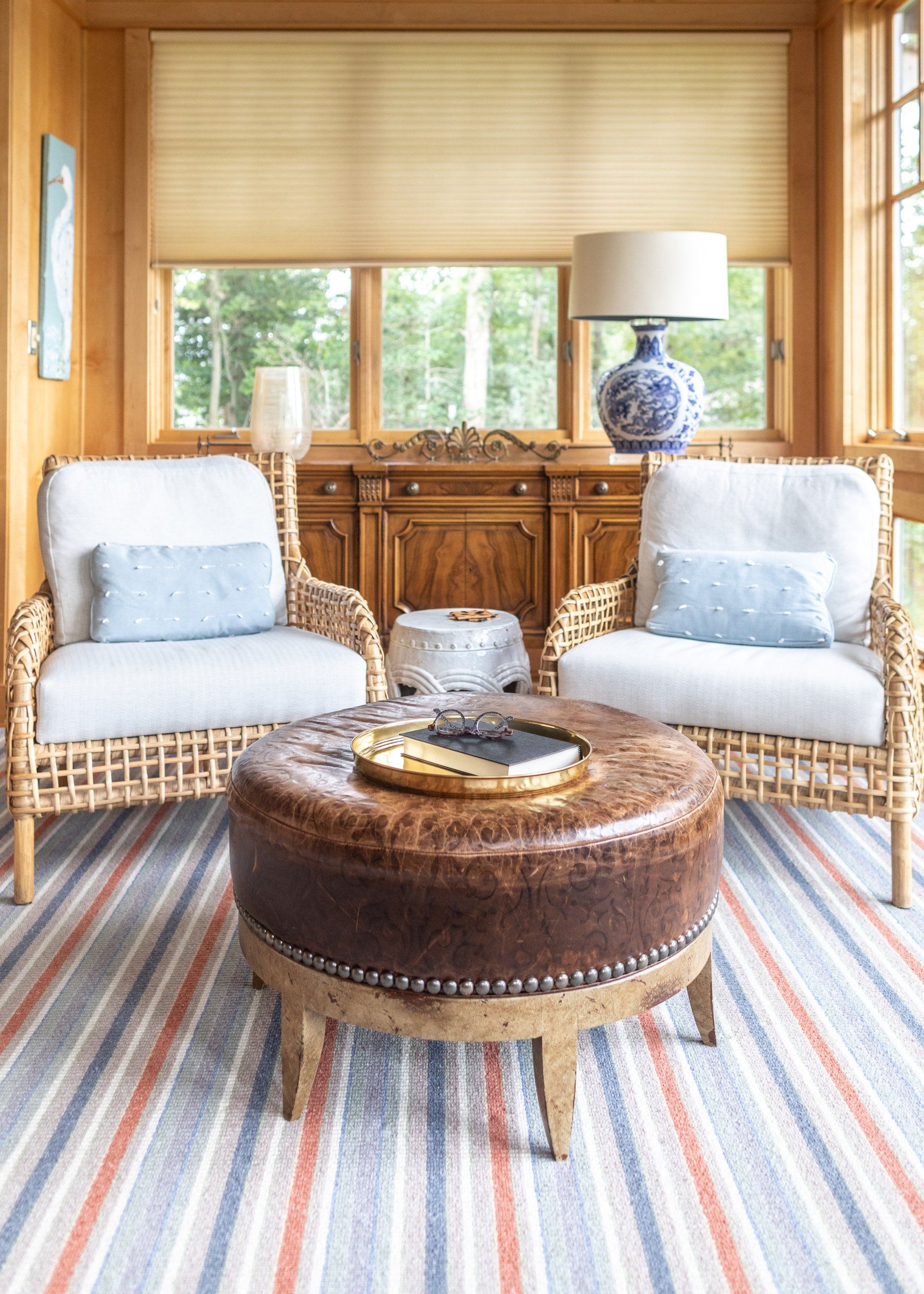 Take A Peek, interior photo 49