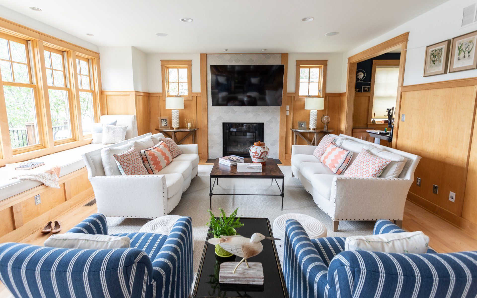 Take A Peek, interior photo 48