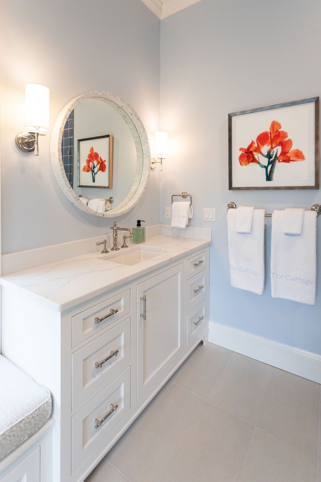 Take A Peek, interior photo 17