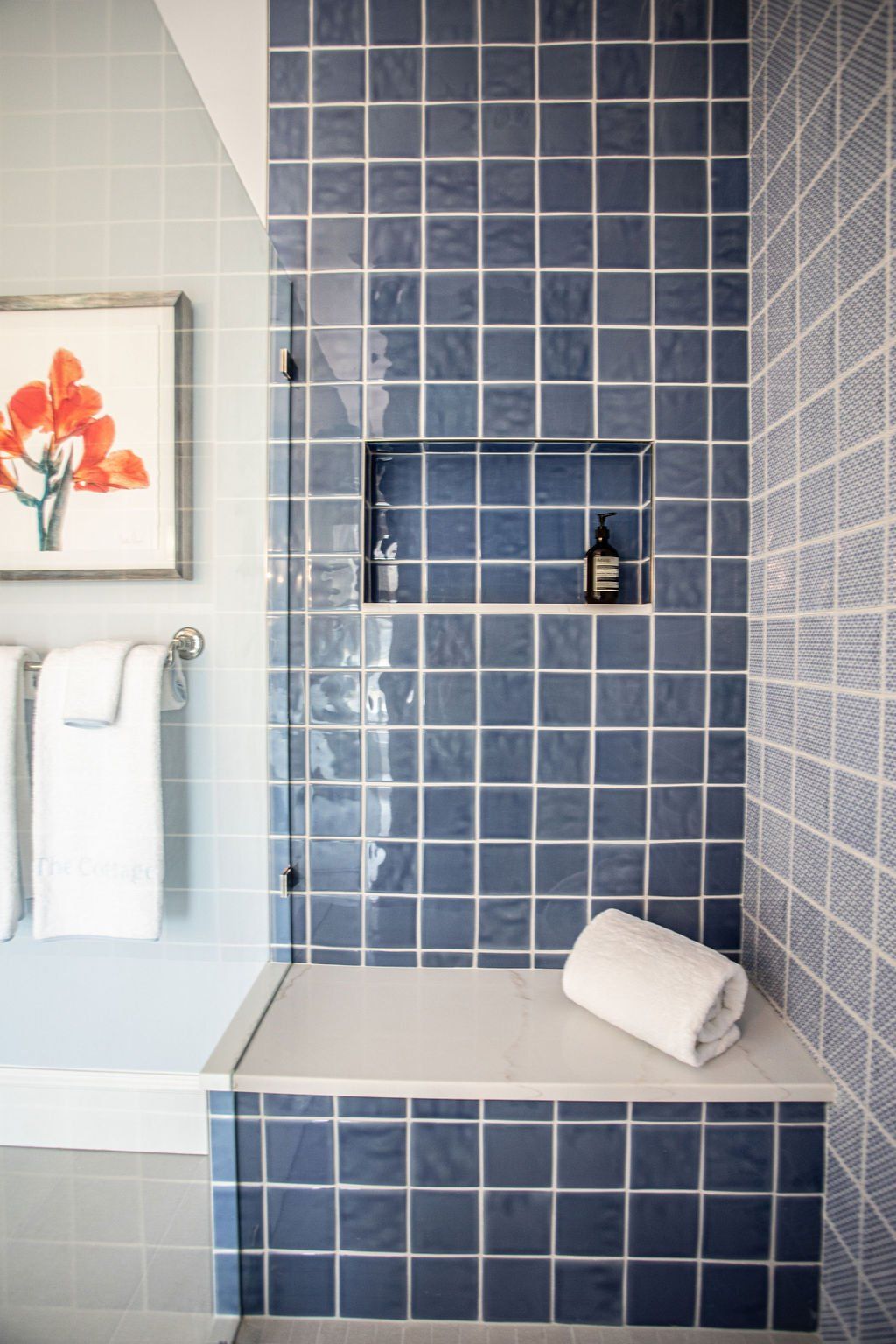 Take A Peek, interior photo 16