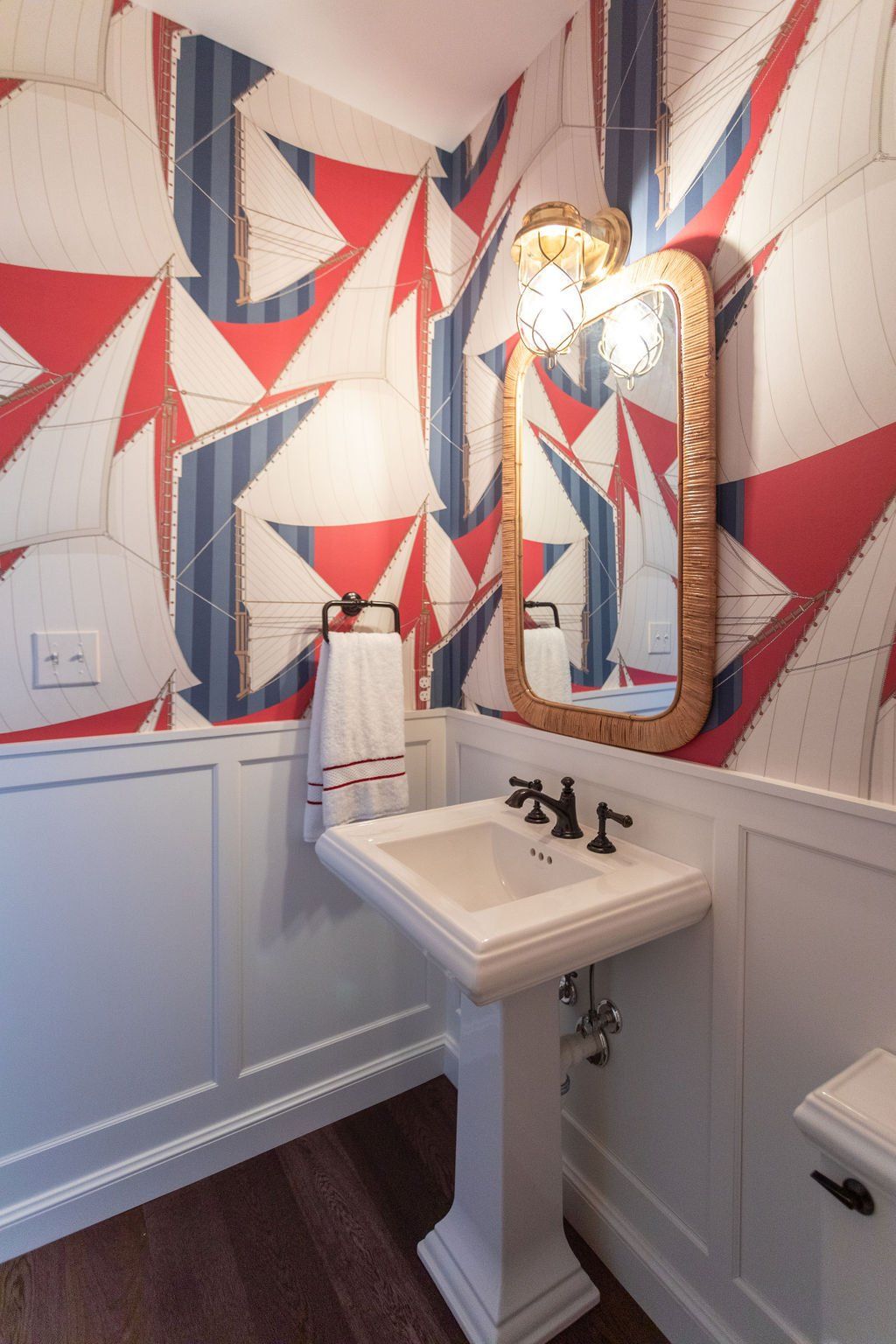 Take A Peek, interior photo 39