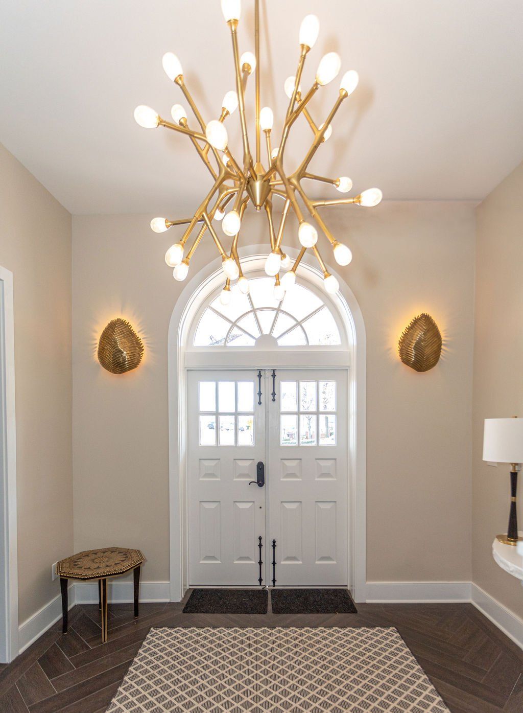 Take A Peek, interior photo 37