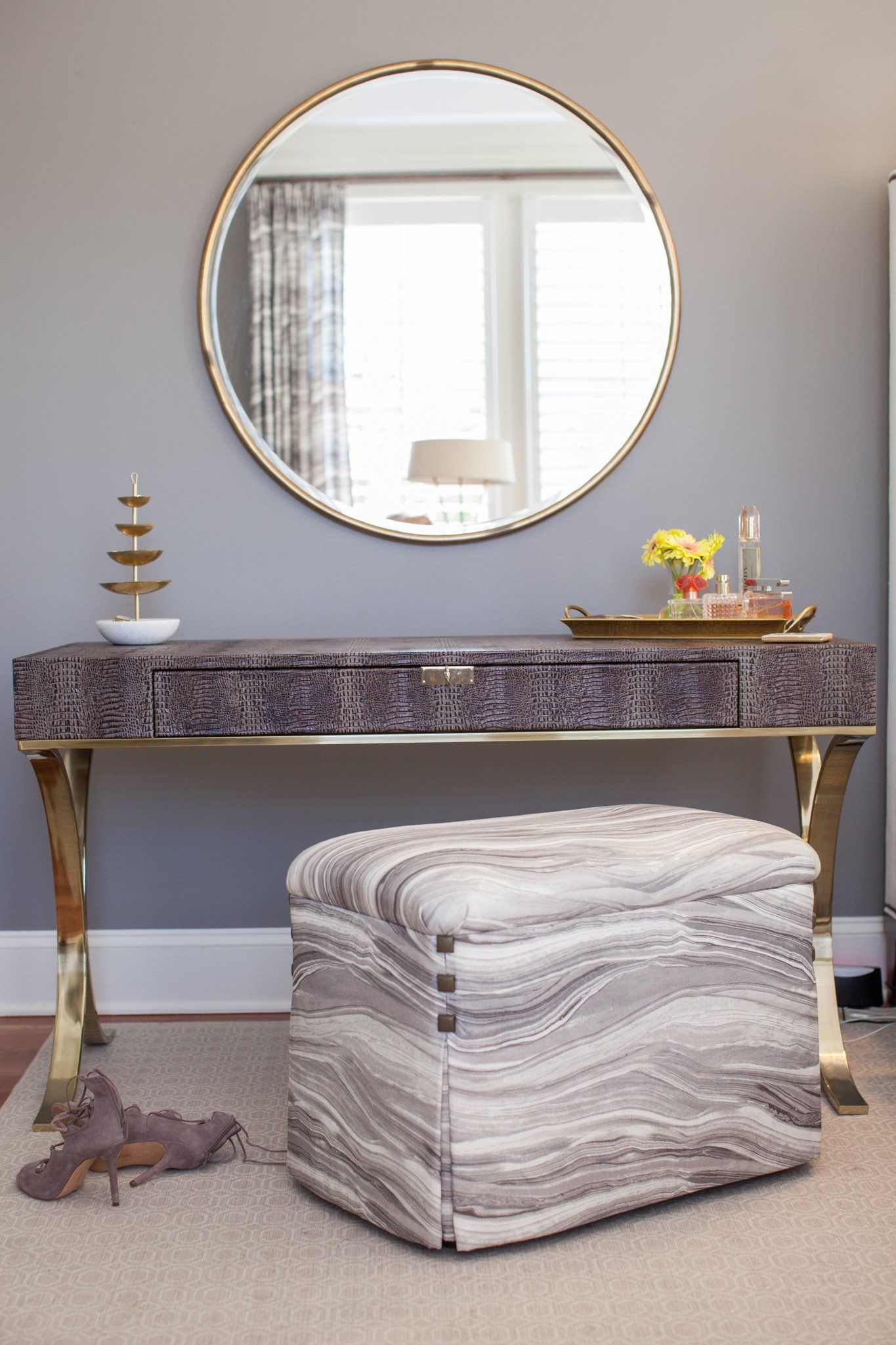 Take A Peek, interior photo 138