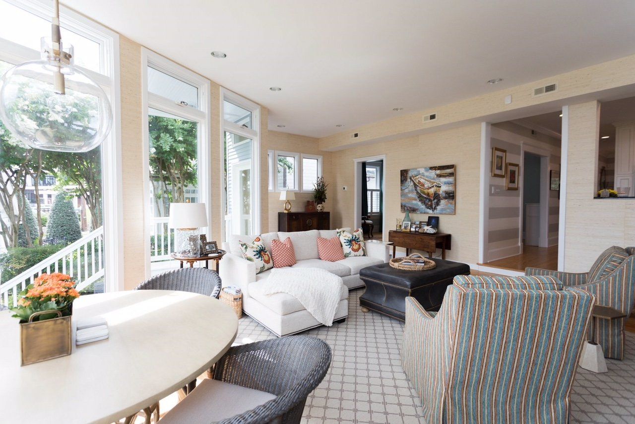 Take A Peek, interior photo 95