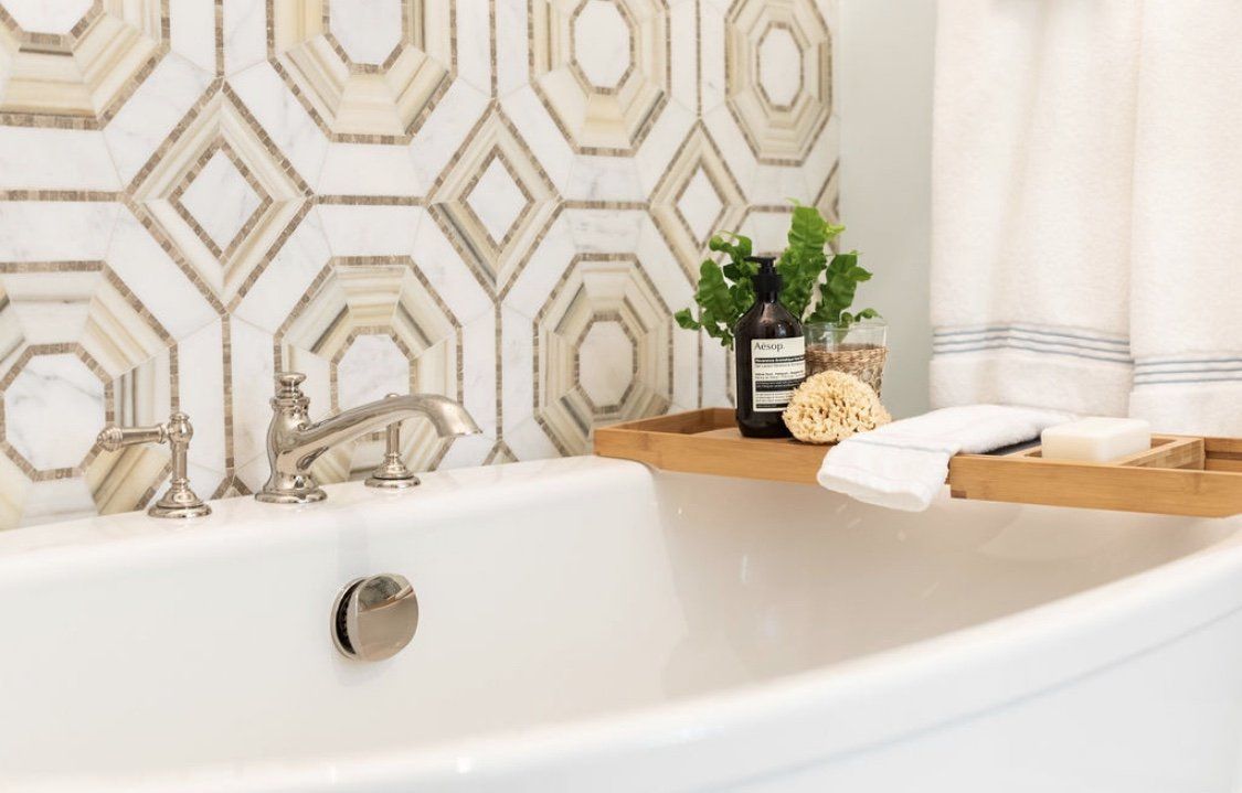 Take A Peek, interior photo 78