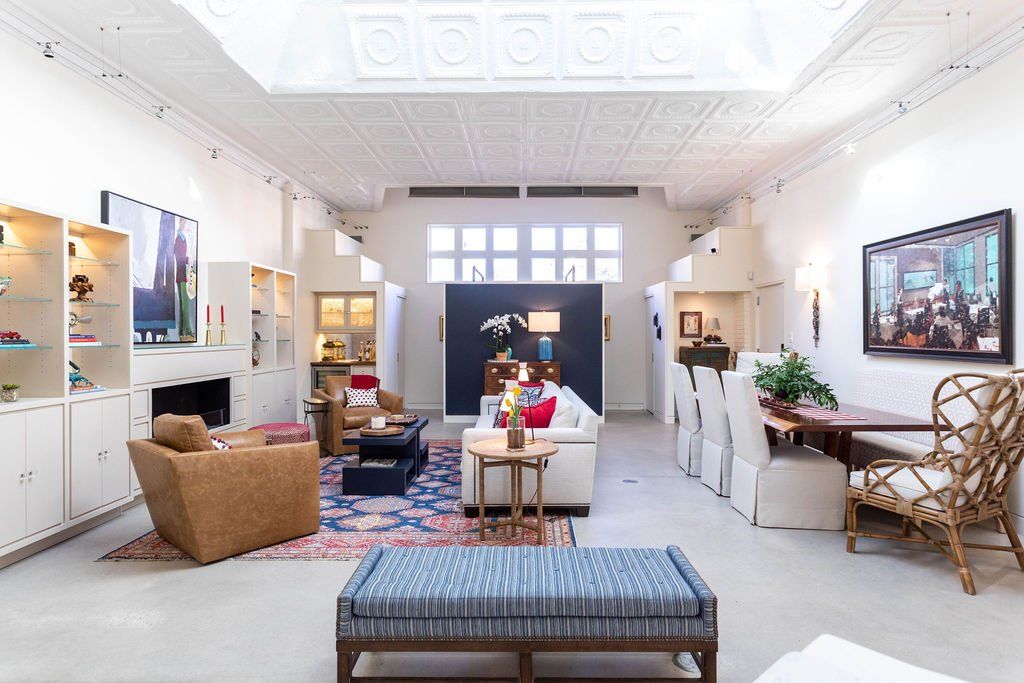 Take A Peek, interior photo 88