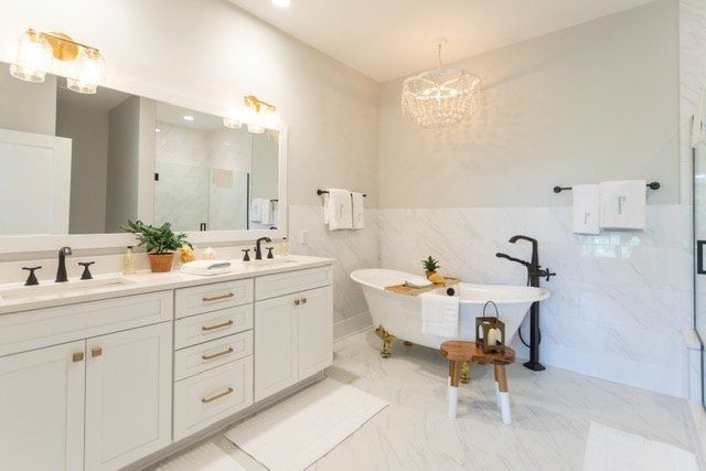 Take A Peek, interior photo 65