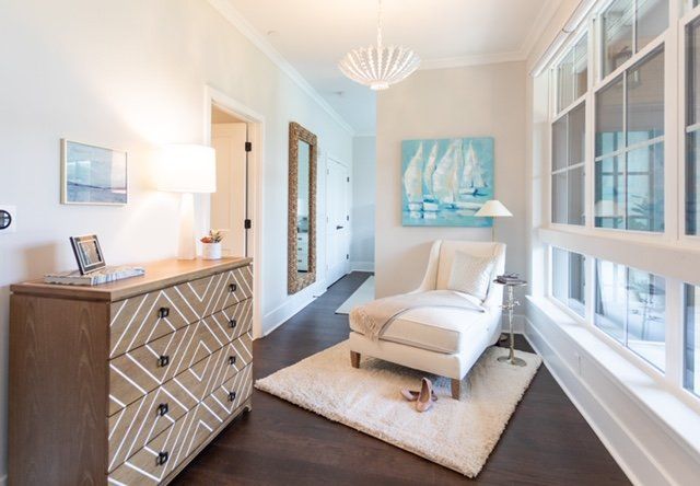 Take A Peek, interior photo 69