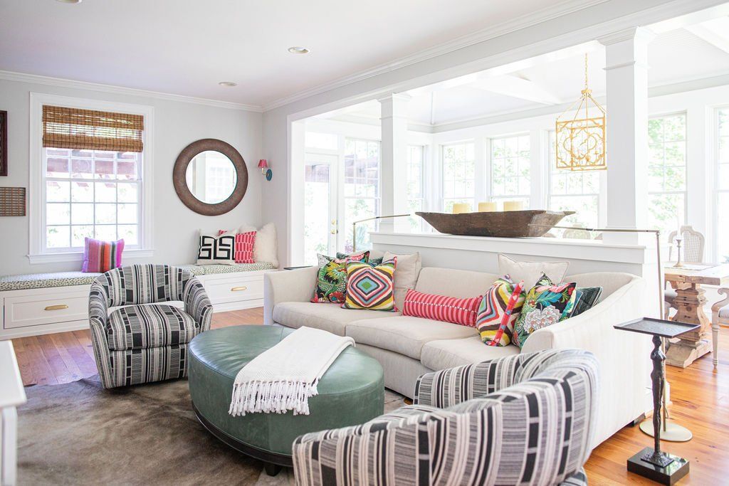 Take A Peek, interior photo 3