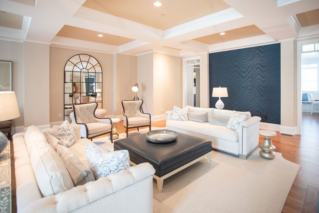 Take A Peek, interior photo 5