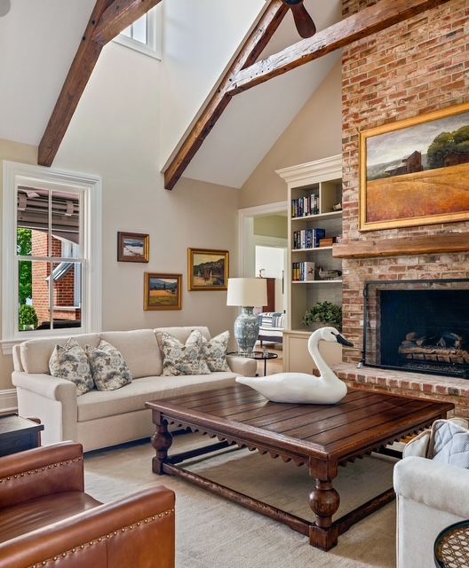 Take A Peek, interior photo 211