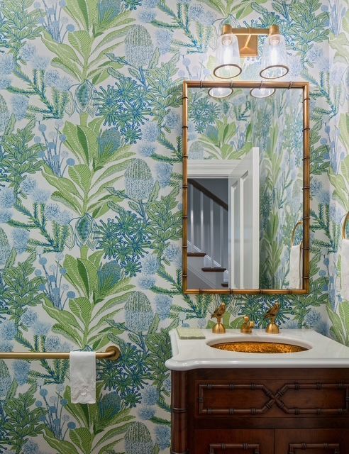 Take A Peek, interior photo 213