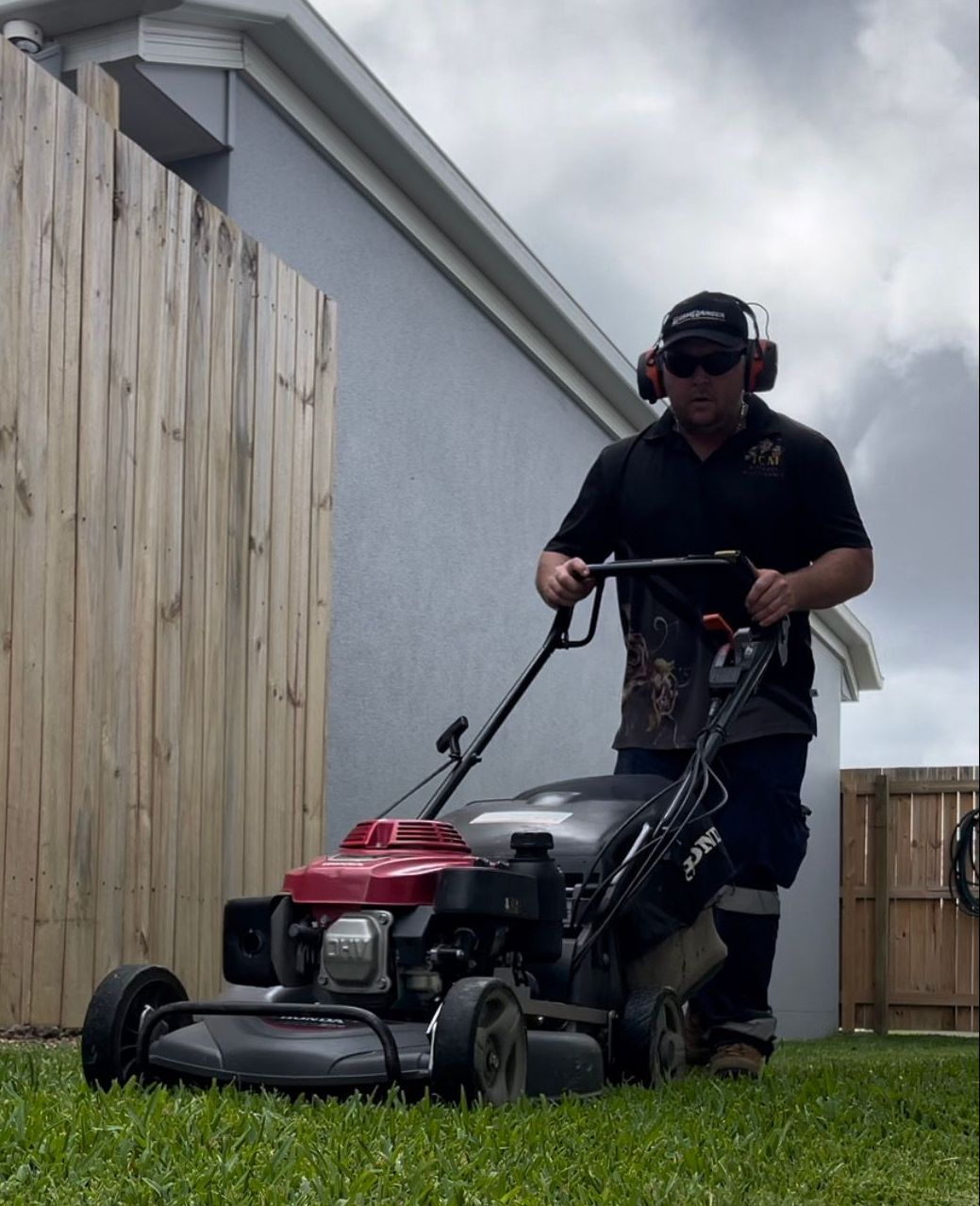 Mowing Banya