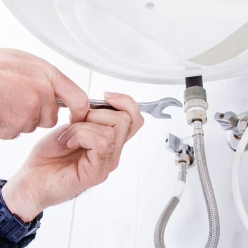 Emergency Plumber in Stevenage | What to Do Before Help Arrives

