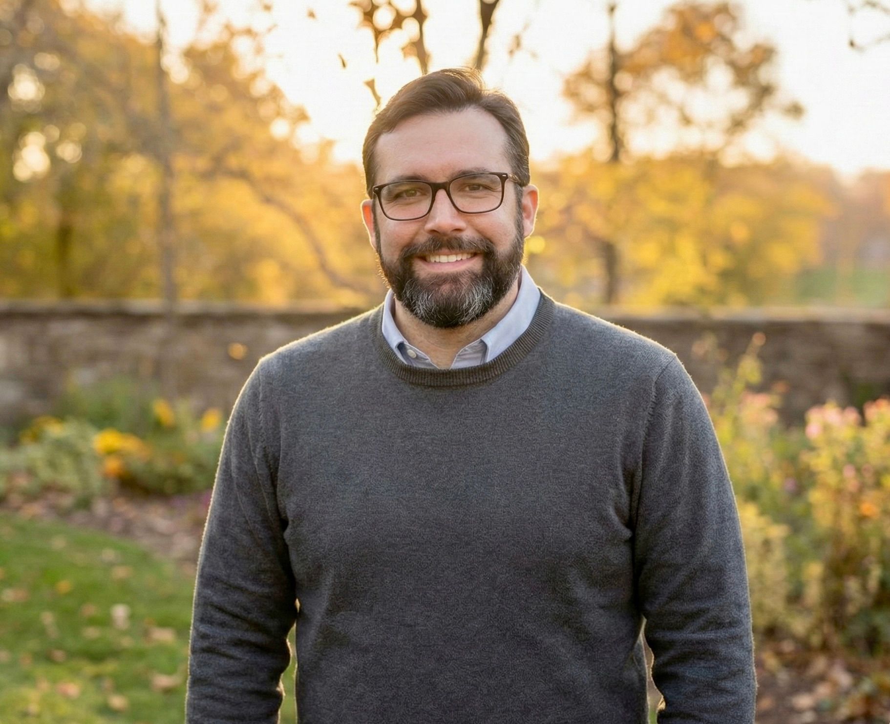 Gray silhouette of a person within a circle; an avatar placeholder.