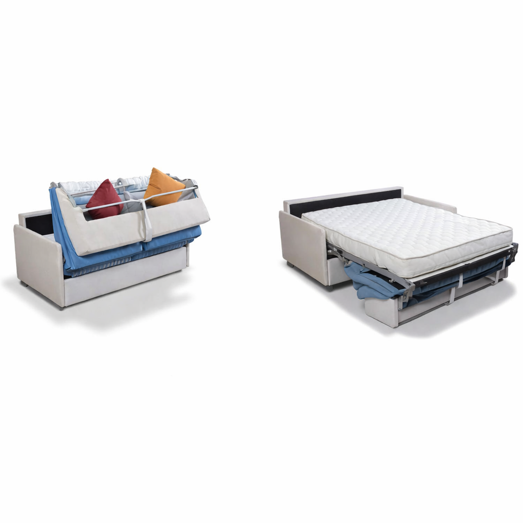 Un divano letto beige mostrato in due posizioni: chiuso come divano con cuscini decorativi e aperto come letto completamente piatto con materasso.