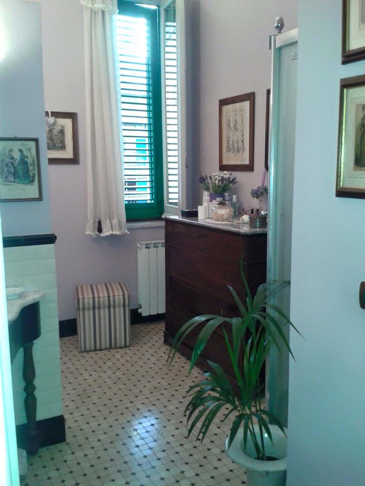 dettaglio interni bagno