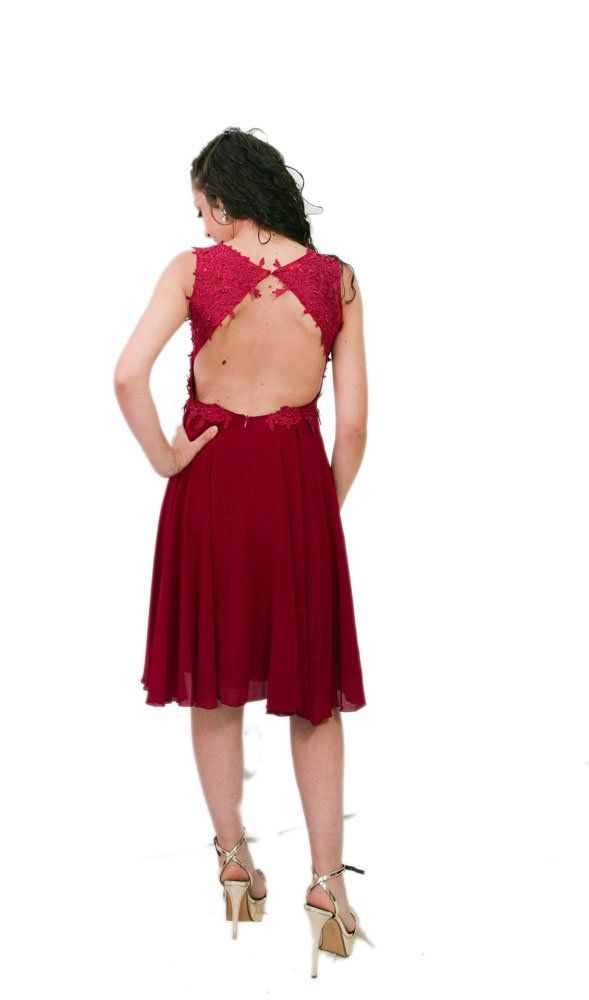abito bordeaux corto
