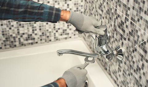 Fixing Bathtub Faucet — Barling, AR — River Valley Plumbing