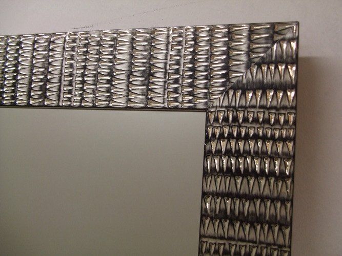 cornice specchio grigia