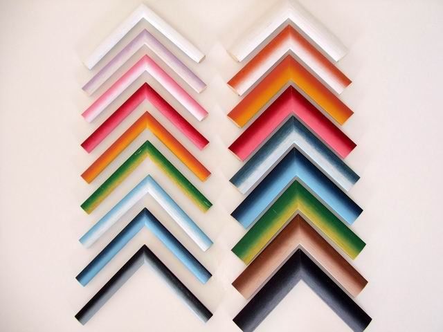 cornici in legno colorate