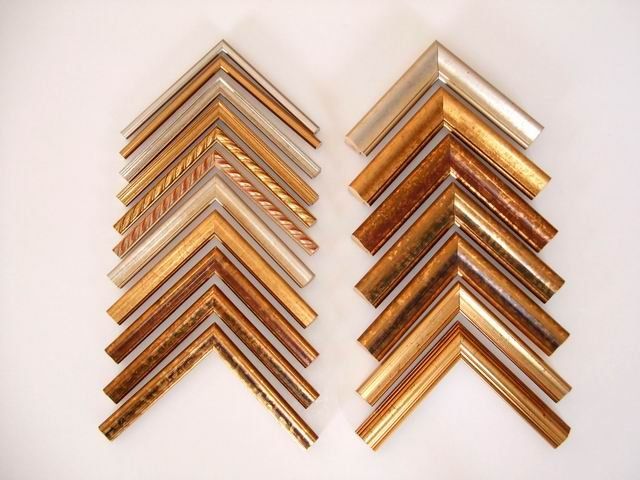 cornici in legno classiche