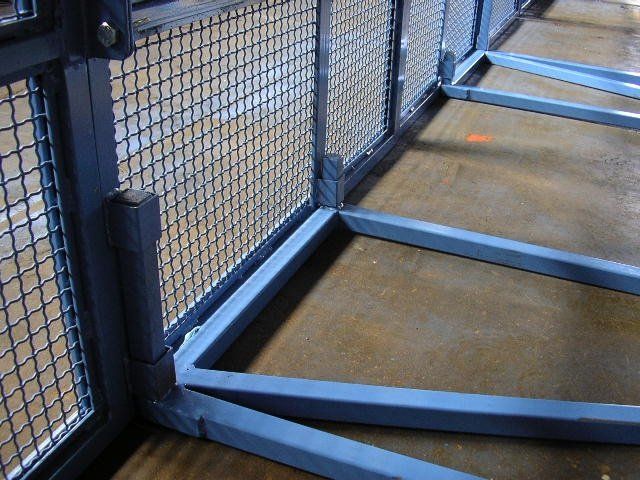 Dettagli specifici di una barriera antisommossa