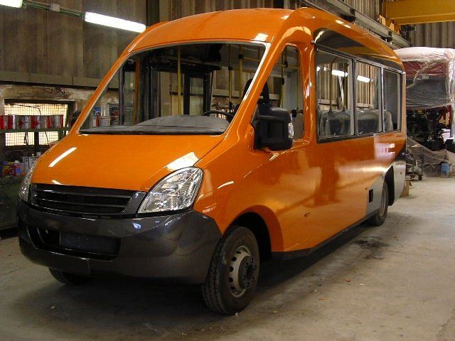 Mezzo di ente pubblico appena verniciato