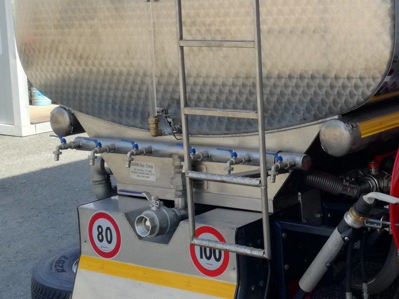 Costruzione di una cisterna per veicoli commerciali