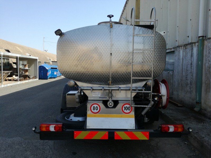 Allestimento di una cisterna su veicolo commerciale