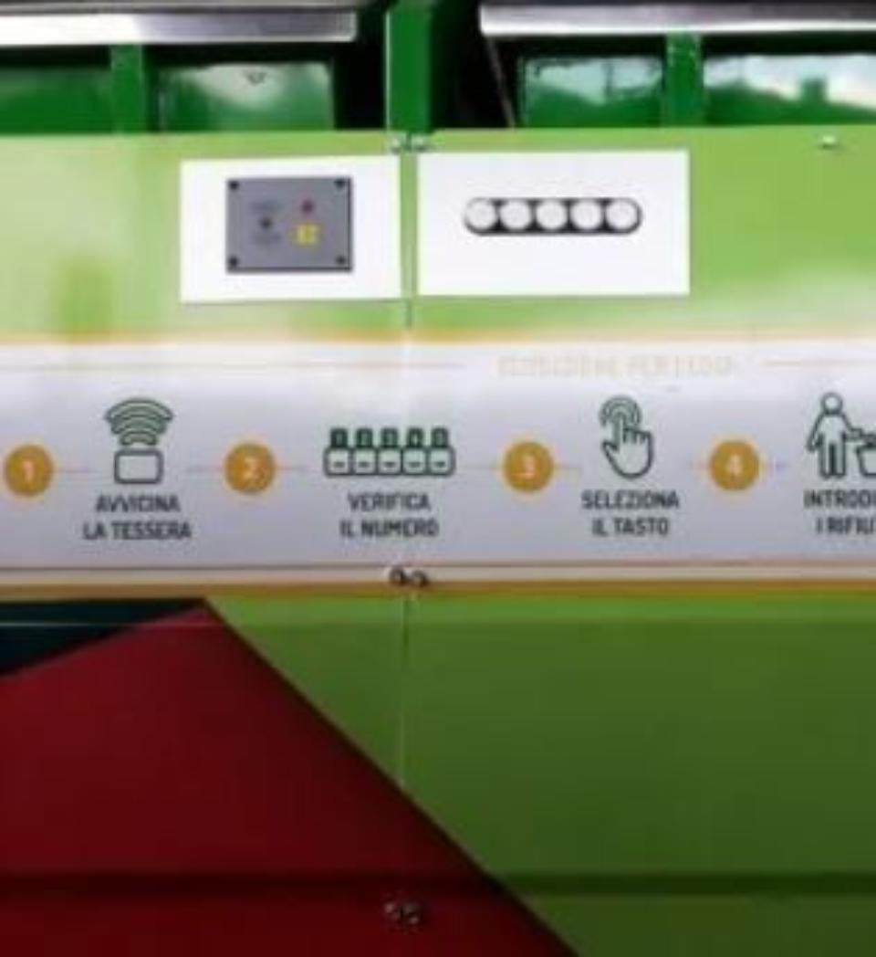 rifacimento carrozzeria di un mezzo per la raccolta rifiuti