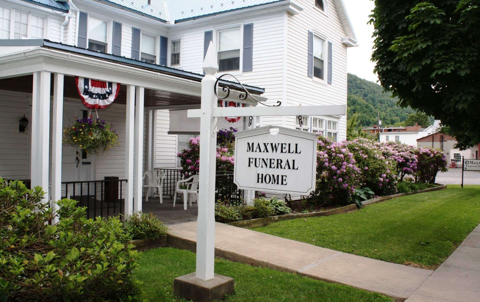 Maxwell Funeral Home 