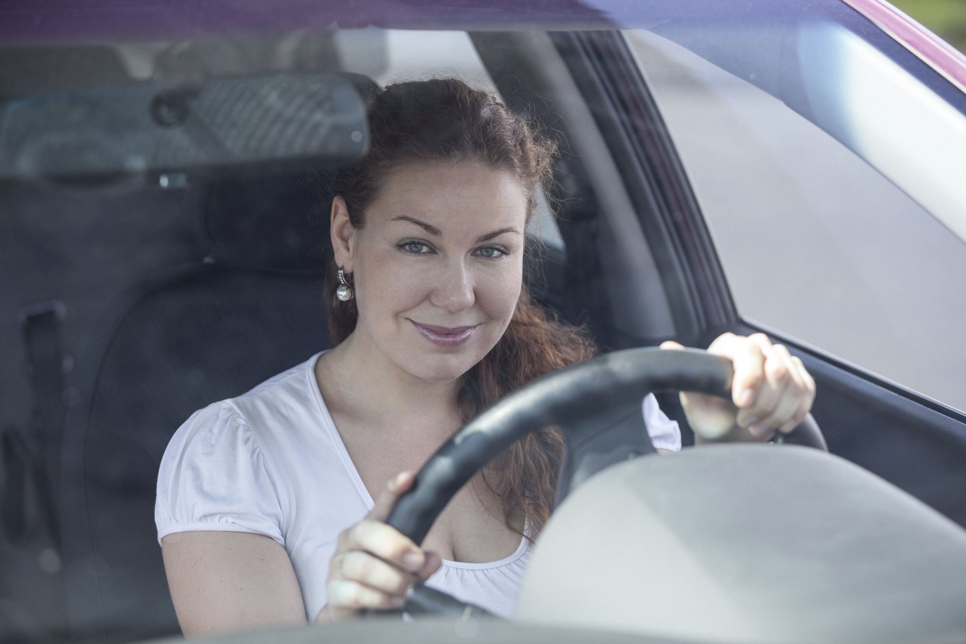 Driving school, cheap and friendly, with female driving instructors