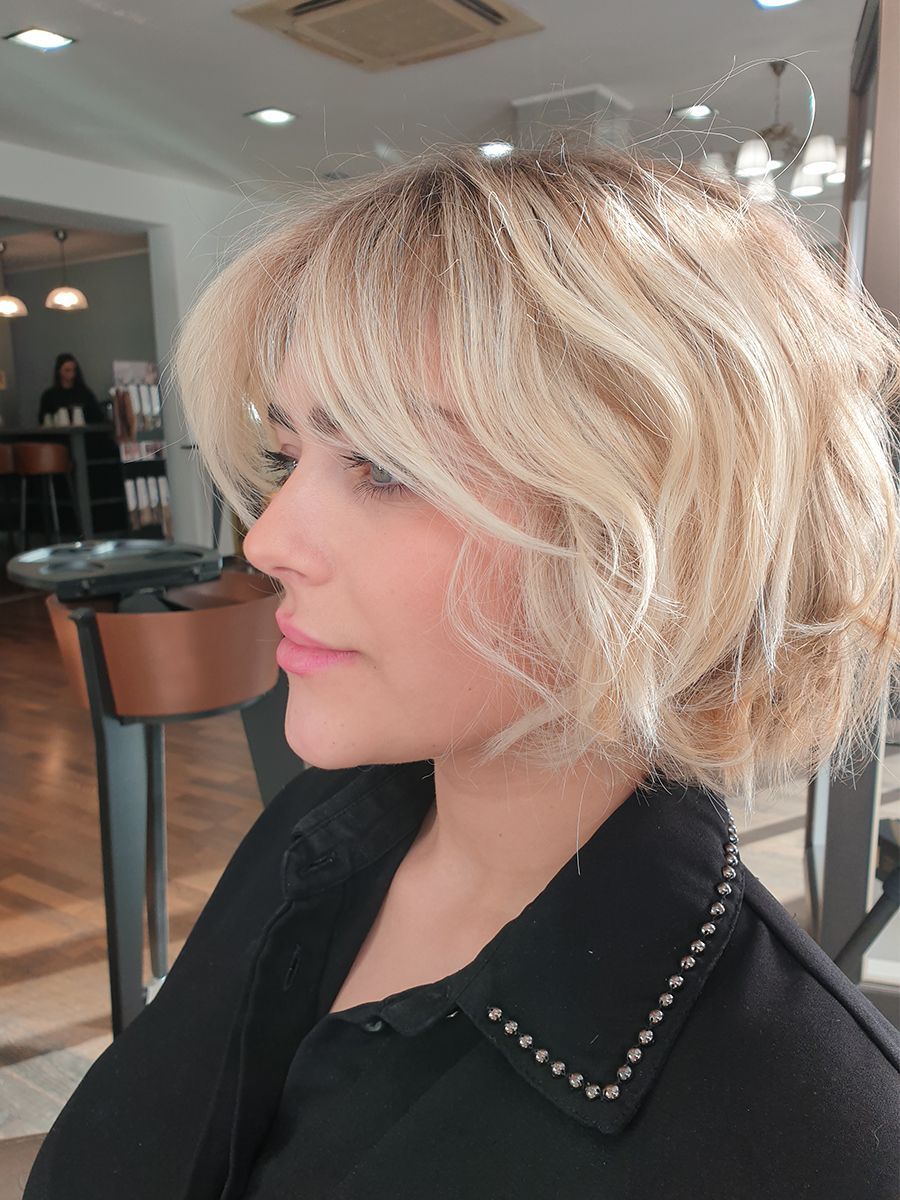 réalisation coiffure Carré wavy