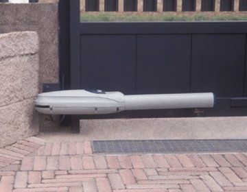 motore per cancello automatico